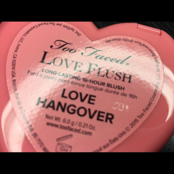 SOLD  Too Faced love flush blush - Picture 2 of 2
